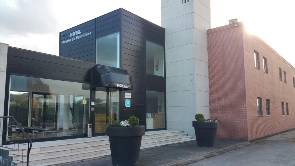 Puerta De Santillana Reocín Exterior foto